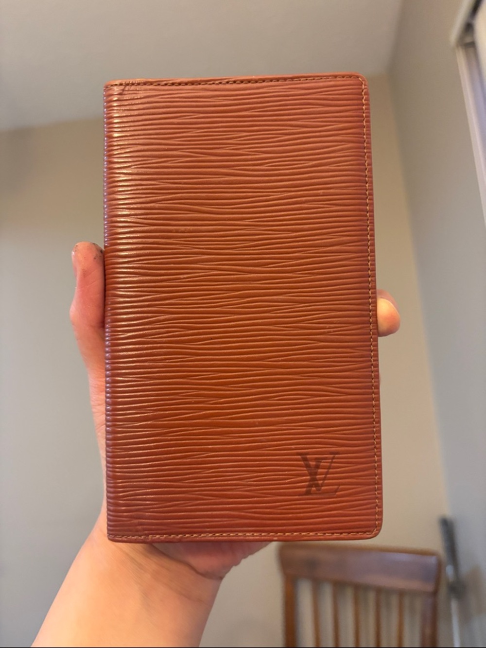 Louis Vuitton Chestnut Epi Leather long bifold Wallet in excellent condition